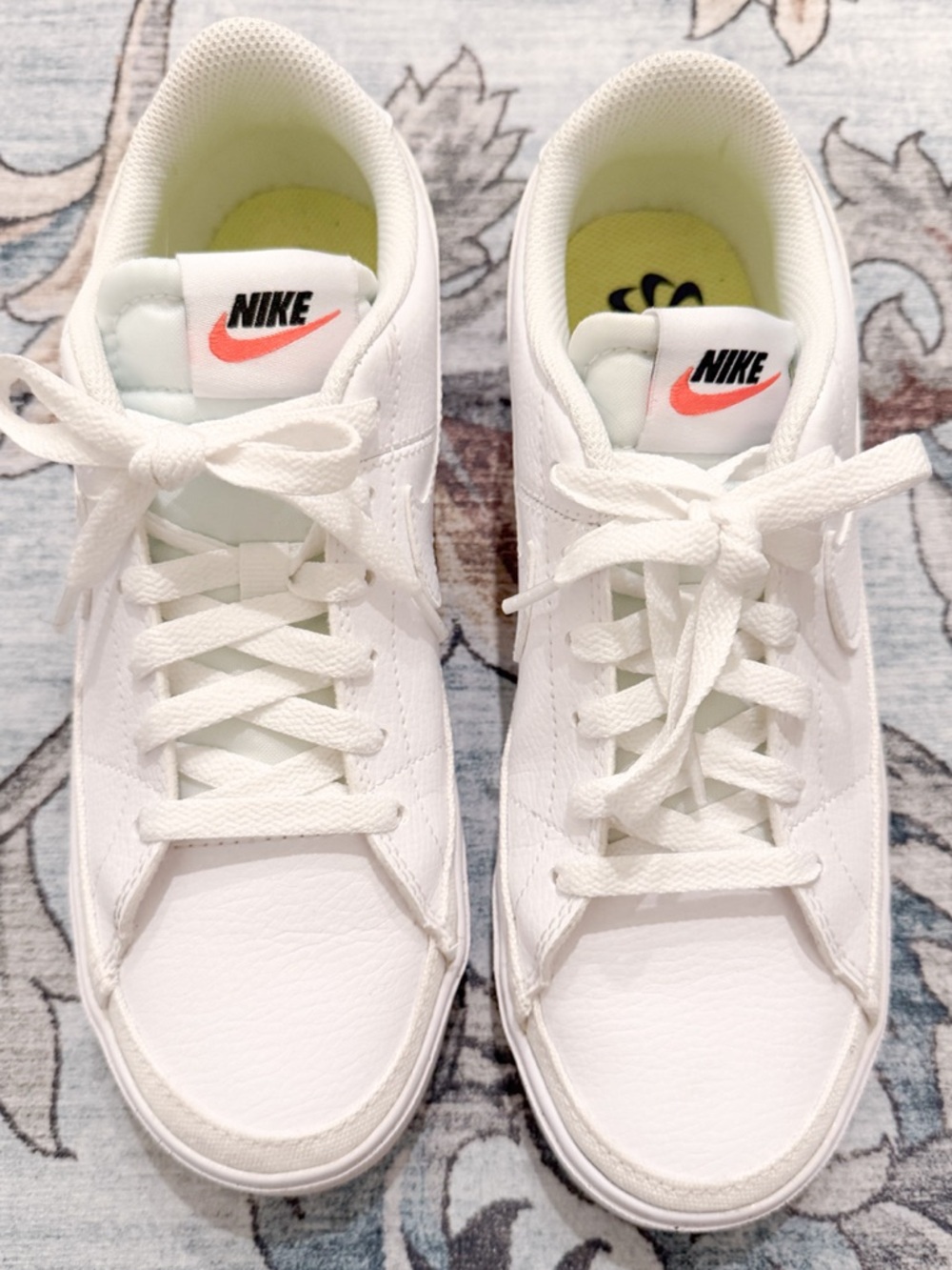 Excellent condition Nike Court Legacy Lift - Picture 3 of 3